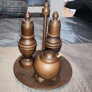 Salt and peper shakers